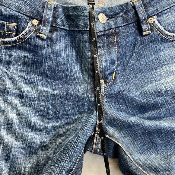 𝅺Fidelity Snap Dragon Low Waisted Flared Jeans Medium Wash Size 30 - Picture 11 of 15